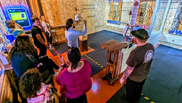 90 Minute Axe Throwing Guided Experience in Clearwater at Hatchet Hangout