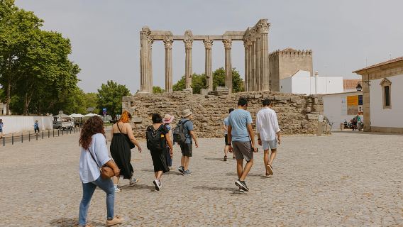 Từ Lisbon: Évora và Monsaraz với buổi thử rượu Alentejo