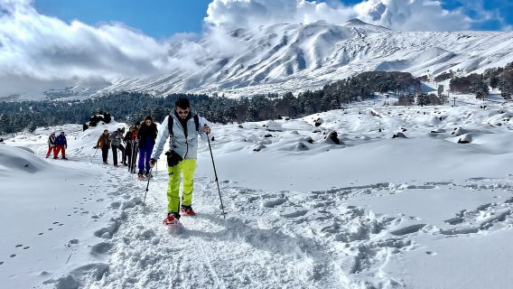 Пиано Провансано: Поход на снегоступах на Этну с гидом
