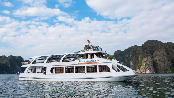 From Hanoi: Ha Long Bay Luxury Cruise with Big & Small Group