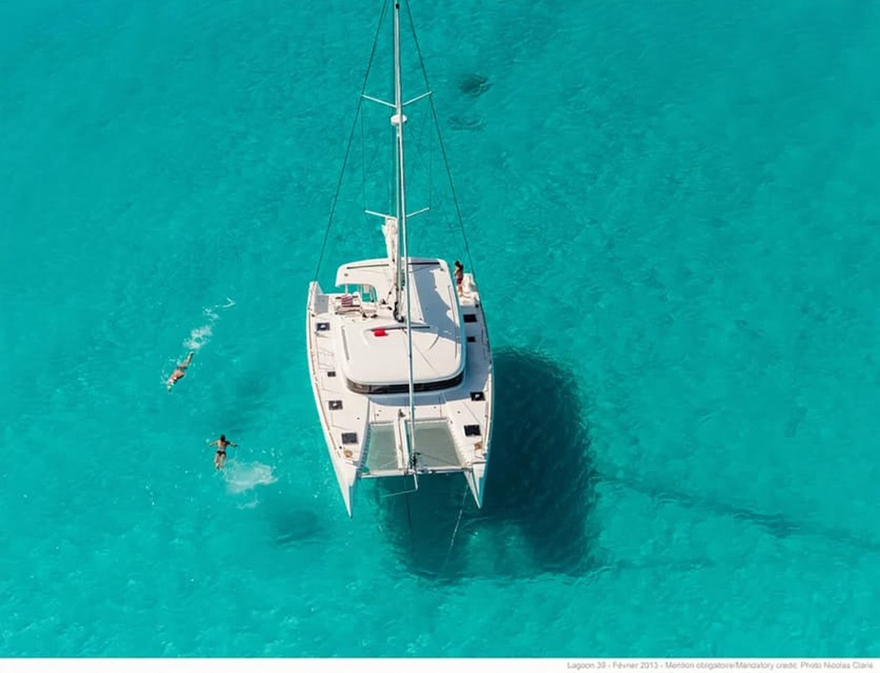 パラオ発：ラマッダレーナ諸島のカタマランツアー