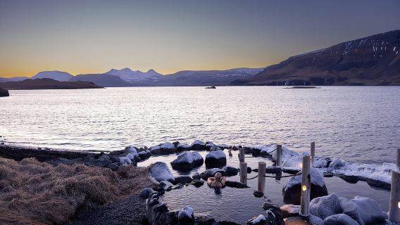 Desde Reikiavik: aguas termales de Hvammsvík con transporte