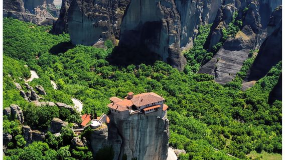 Da Ioannina tour giornaliero intero alle rocce e ai monasteri di Meteora