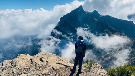 From Achada do Teixeira: One-Way Transfer to Pico do Arieiro