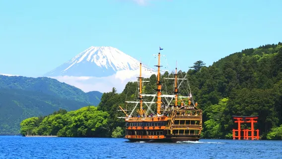 Japanischer Tagesausflug nach Hakone: Owakudani-Seilbahn / Piratenschiff / Ashi-See / Abfahrt von Tokio