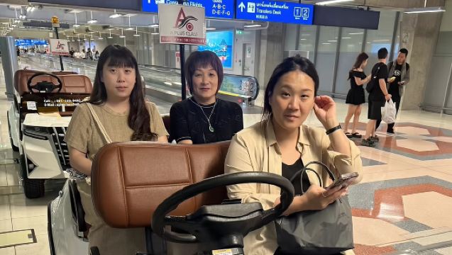 Serviço VIP de passagem rápida nos aeroportos de Bangcoc Suvarnabhumi e Don Mueang [Carro de golfe no aeroporto/Sem filas na imigração/Preenchimento de formulários/Serviço de transporte/Atendimento personalizado em chinês 1v1]