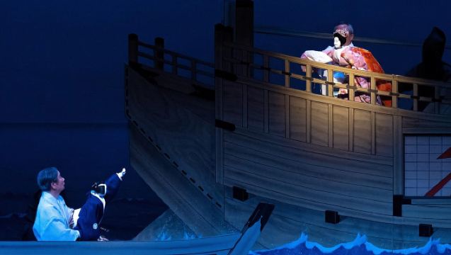 Tokyo: KABUKI, BUNRAKU, etc. presented by National Theatre