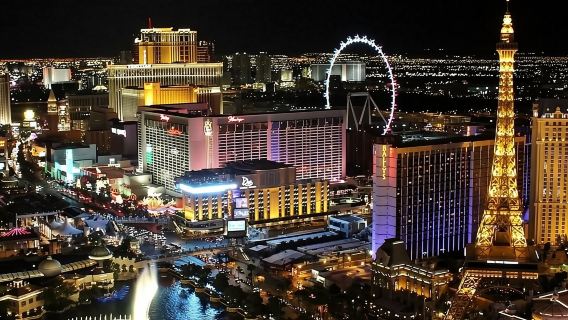 Chuyến bay trực thăng ngắm cảnh nổi bật dọc Las Vegas Strip, Mỹ 72497