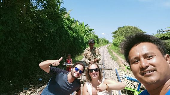 Lawatan Sehari Penuh .Lawatan bandar.Pedesaan.Kereta Api Buluh.Gua Kelawar Rahsia