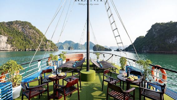 Half-day Tour on REINA CRUISE in Ha Long Bay