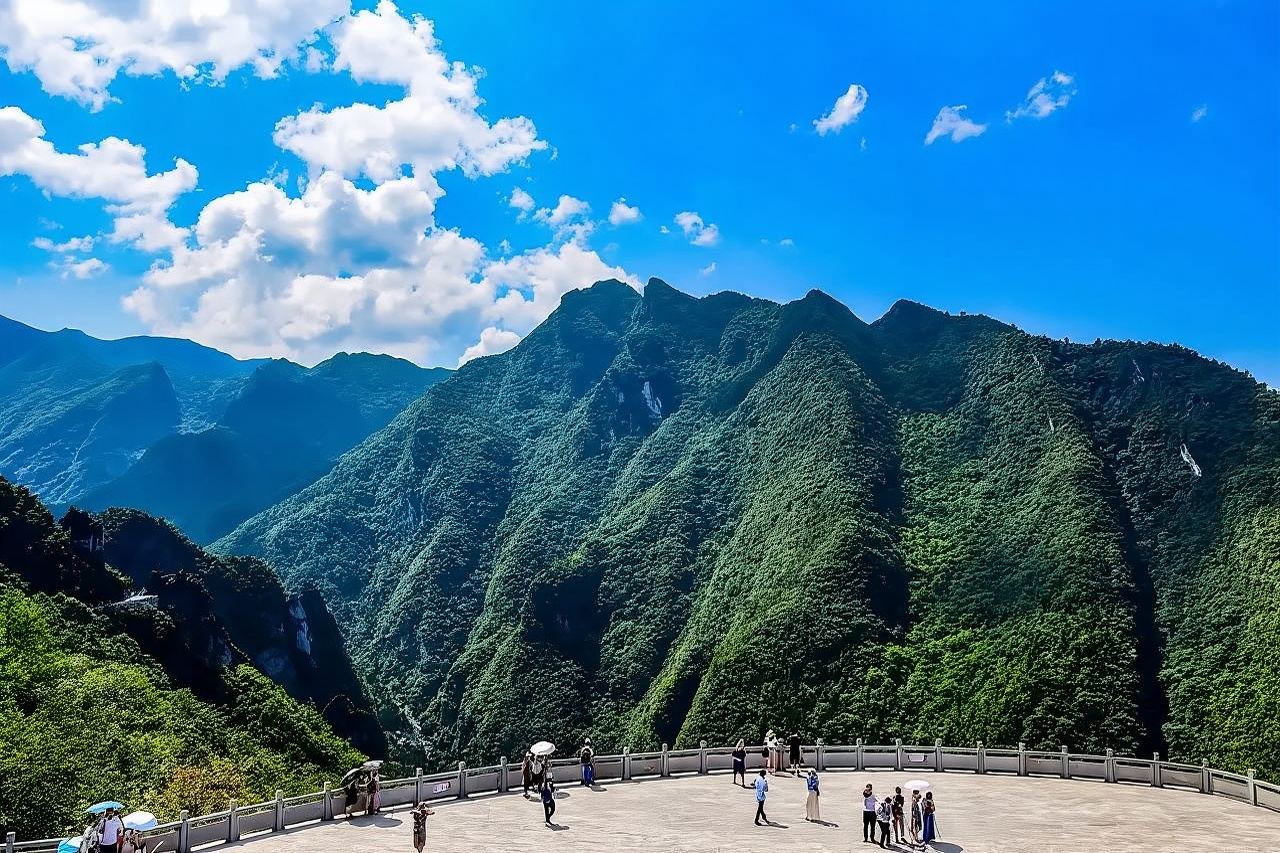 Chongqing Wulingshan Grand Canyon e tour privato del Progetto Nucleare 816