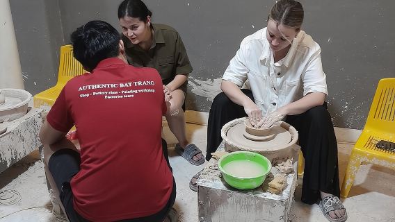 Bat trang Pottery Class in Hanoi Old Quarter/Handmade experience