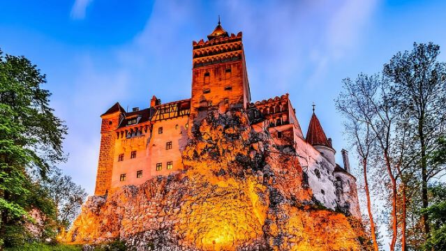 Dracula's Castle, Peles Castle and Brasov Day Trip from Bucharest