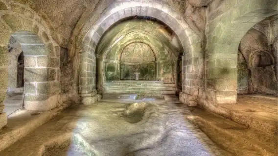 From Santiago: Ribeira Sacra History & Art Trip with Cruise