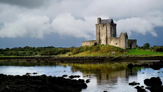 Dari Galway: Tur Tebing Moher dan The Burren