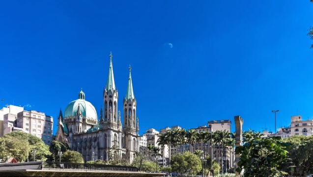 巴西聖保羅 中文-葡萄牙語翻譯 翻譯陪同 地陪旅遊 展會翻譯 商務考察 地接 接機（可私人定制）