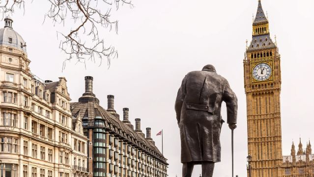 ลอนดอน: ห้องสงครามเชอร์ชิลล์และวังเบลนิม