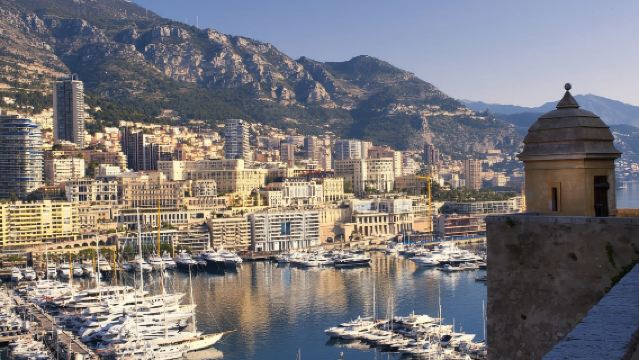 Pemandu pelancong di seluruh Monaco / Penterjemah perniagaan / Perkhidmatan tersuai peribadi / Lawatan bebas dengan sambutan tempatan