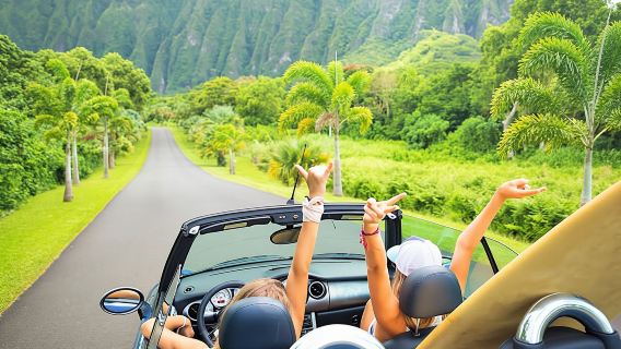 Discovering Oahu on your own self-guided audio tour by car