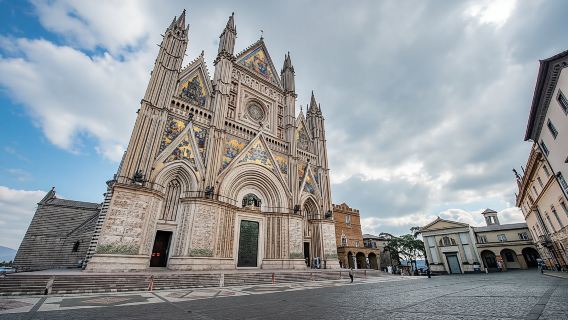 Guided Tour of Orvieto's Cathedral and Underground Treasures