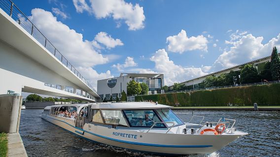 3.5-hour cruise of East and West Berlin