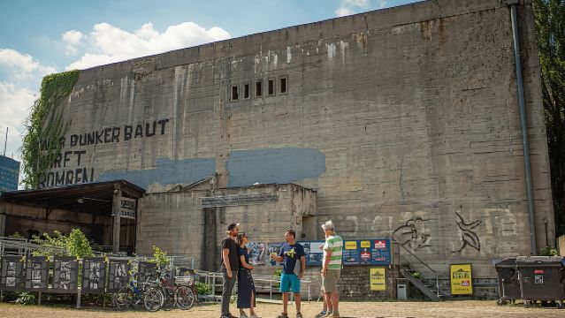 Private Walking Tour: World War 2 and Cold War Sites in Berlin