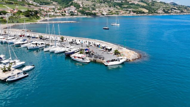 SANTO STEFANO AL MARE: 2-HOUR BOAT DAY TRIP
