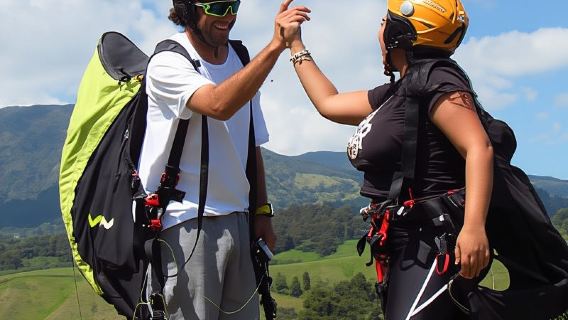 Medellín: Parapendio a San Felix. GoPro e opzioni di trasporto
