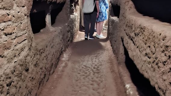 Rome: Tour tham quan hầm mộ không cần xếp hàng bằng tiếng Anh