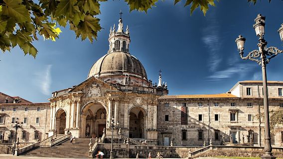 Santuary of Loyola, Getaria, Zarauz and San Sebastian full-day tour