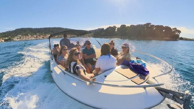 Zadar: Original Island-Hopping Speedboat Tour