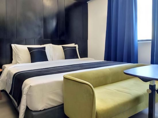 Loop On Leith Hotel Penang Room Type - Magenta Standard Twin Room