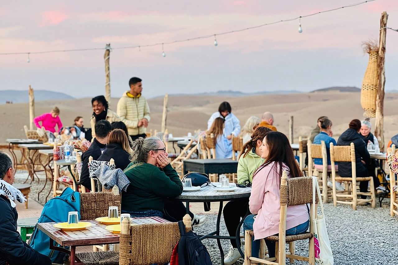 ทะเลทรายมาราเกช: ตัวเลือกการขี่อูฐ ขี่รถเอทีวี และชมการแสดงพร้อมอาหารค่ำ