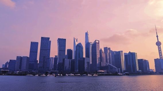 上海黃浦江豪華遊艇租賃/黃浦江遊覽/夜遊外灘/遊艇轟趴/公司團建/商務宴請/會議接待/生日派對/私人定製