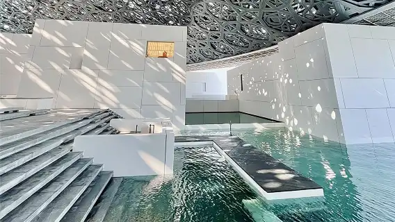 阿布達比盧浮宮+總統府+大清真寺一日遊【中文司機接駁+午餐】