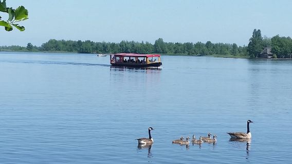 Giethoorn: Kanalrundfahrt Giethoorn Dorf und See