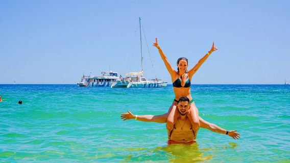 Albufeira: crociera turistica con barbecue sulla spiaggia e open bar