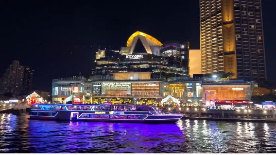 Popular! Bangkok Night Cruise on Chao Phraya River [Multiple Luxury Cruises + Buffet + Priority Deck Access]