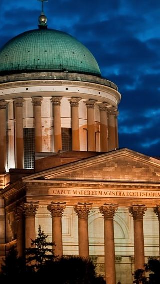 Hungary: Esztergom + Visegrad + Szentendre + Danube River