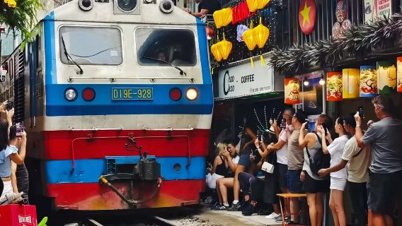 ベトナム・ハノイ貸切チャーターワンデーツアー：旅程は無料でカスタマイズ可能＋専用車でご自宅まで送迎＋中国語・英語サービス