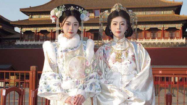 北京北海公園Tripメモリー【北京8店舗チェーン・漢服着付け+メイク・アクセサリー/古風撮影セットメニュー複数選択可能】