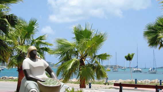 Sightseeing Tour of the French and Dutch Sides of Island