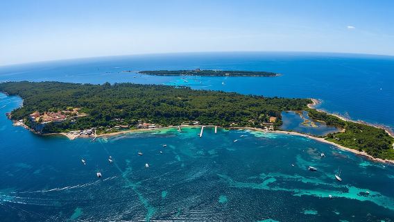 Ferry from Cannes to the island Ste Marguerite
