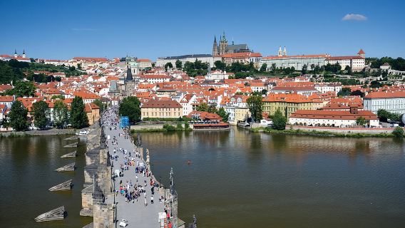 Private Custom Tour: Half-Day Tour of Prague Castle and Old Town