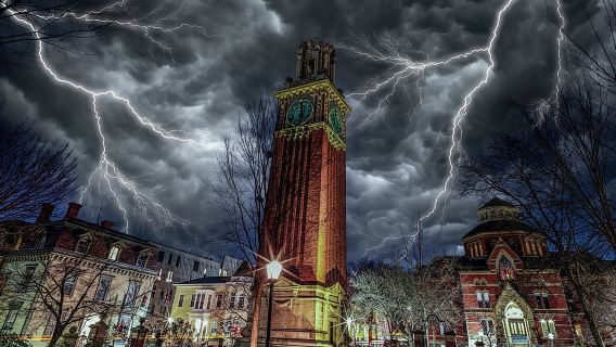 Recorridos de fantasmas en Providence: Fantasmas, poltergeists y pestilencia