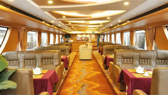 【獨立包團】漓江三星遊船（磨盤山）+遇龍河漂流+十里畫廊一日遊