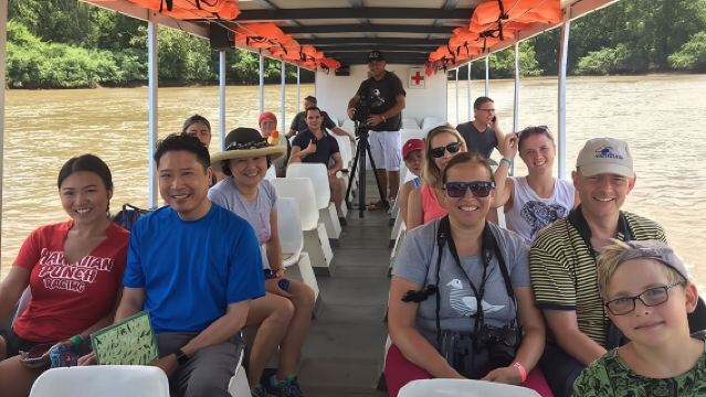 Tour privado por los canales de Tortuguero y lo mejor de Puerto Limón
