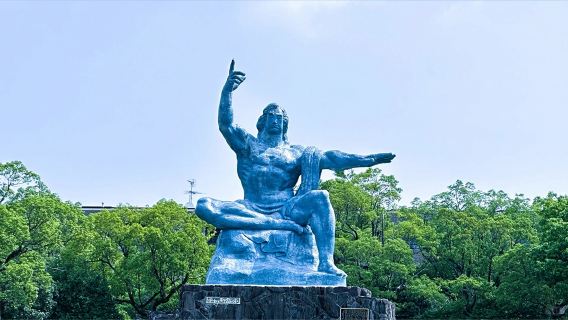 Tour di un giorno al Museo della bomba atomica di Nagasaki, al Parco della Pace e al Giardino Glover|Collezione Huis Ten Bosch