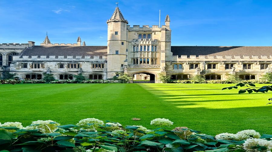 英國牛津大學Oxford包車一日遊倫敦來回中文司導上門接送