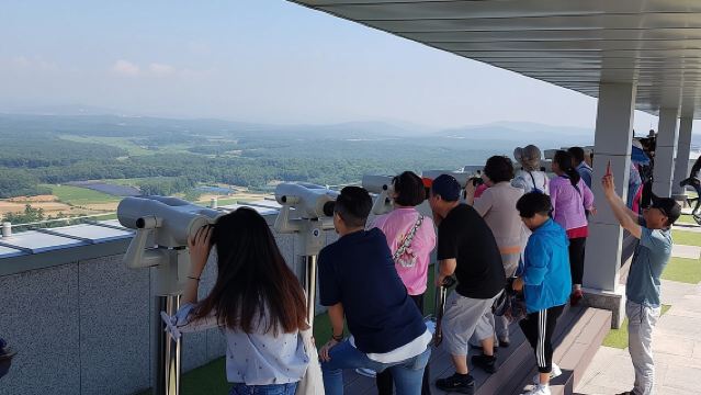 ทัวร์เขตปลอดทหารจากโซล: ผู้ลี้ภัยจากเกาหลีเหนือ, อุโมงค์ที่ 3 และสะพานแขวน